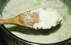 Curdle the milk